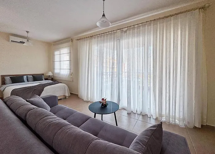 Thalassa View Apartamento *