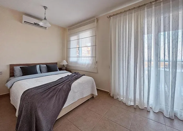 Thalassa View Apartament *